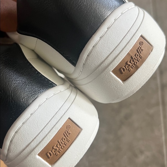 Dr. Scholl's Time Off Sneaker Sneakers in White/Black, Size 9.5, New in Box - Picture 8 of 11